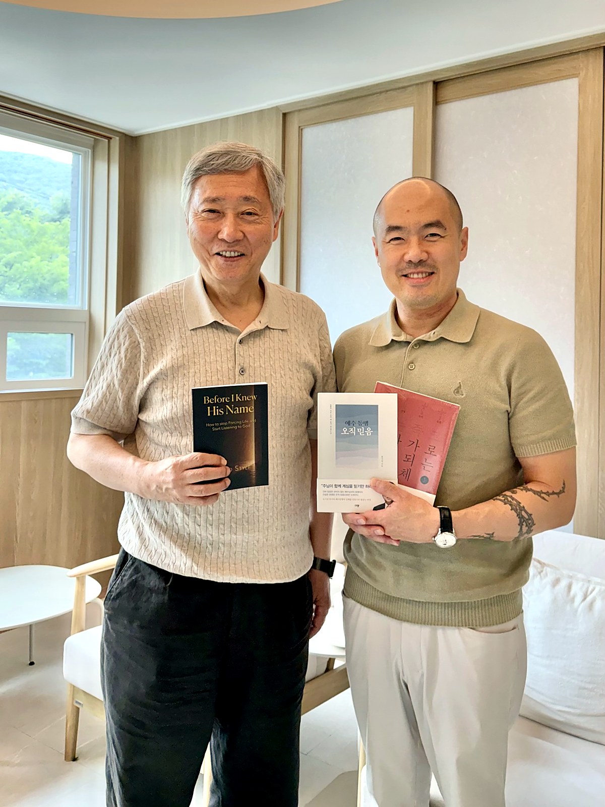 English and Korean editions of Taeho Style books